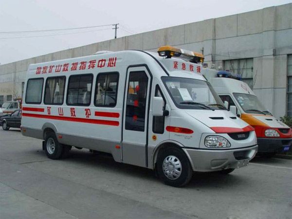 救護(hù)車(chē)購(gòu)買(mǎi)的時(shí)候注意事項(xiàng)有哪些？這一點(diǎn)非常重要01